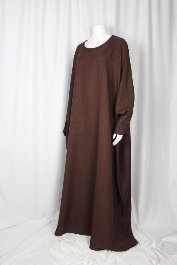 Abaya Aya couleur choclat. Coupe farasha, tissu de qualité.